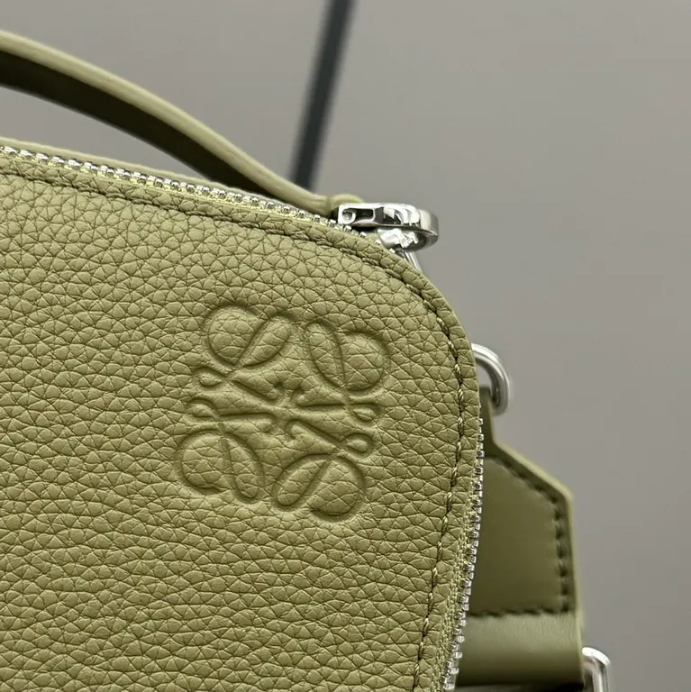 Loewe Bag 